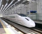 Tren Japonya yüksek hızlı demiryolu hattı (Shinkansen) işletilen